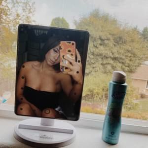 Meet your Posher, Meecah